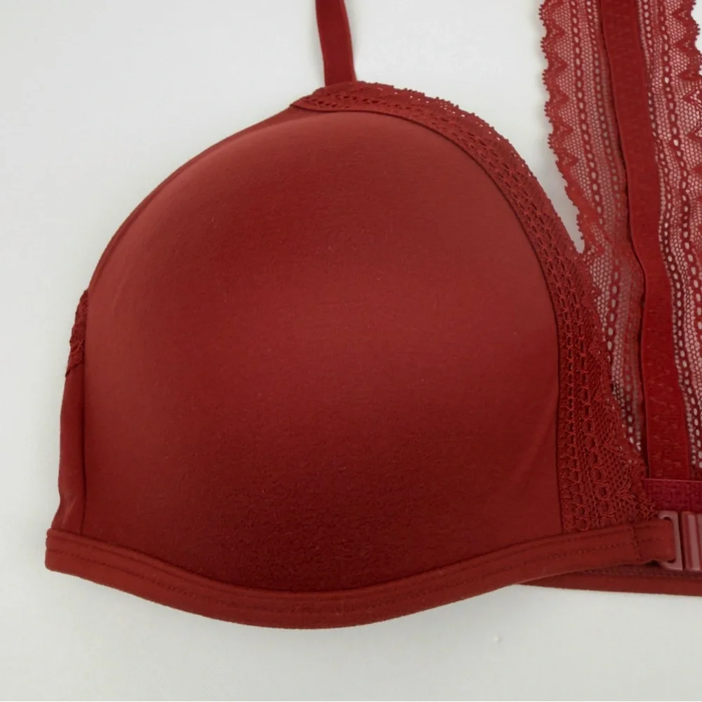 Red Lace Racerback Wireless Bra Lightly Lined 34C Xhilaration Romantic
